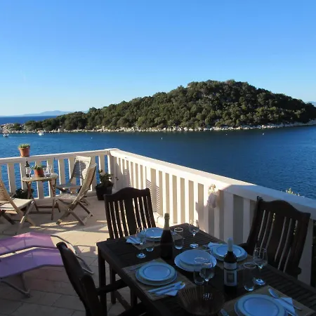 Apartment Maria Lastovo