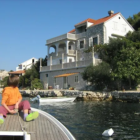Maria Λάστοβο